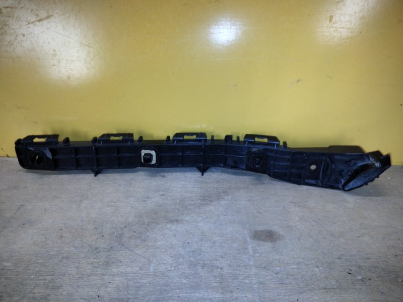 Кронштейн заднего бампера левый NX 14-21