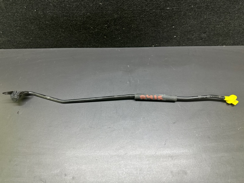 Упор капота ELANTRA AD 16- 2017 AD 2.0 G4NH