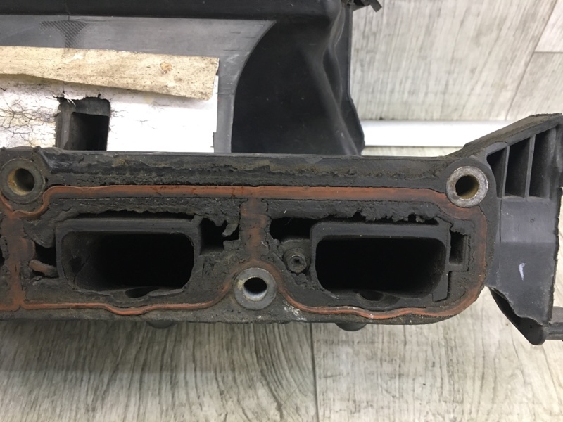 Коллектор впускной 200 10-14