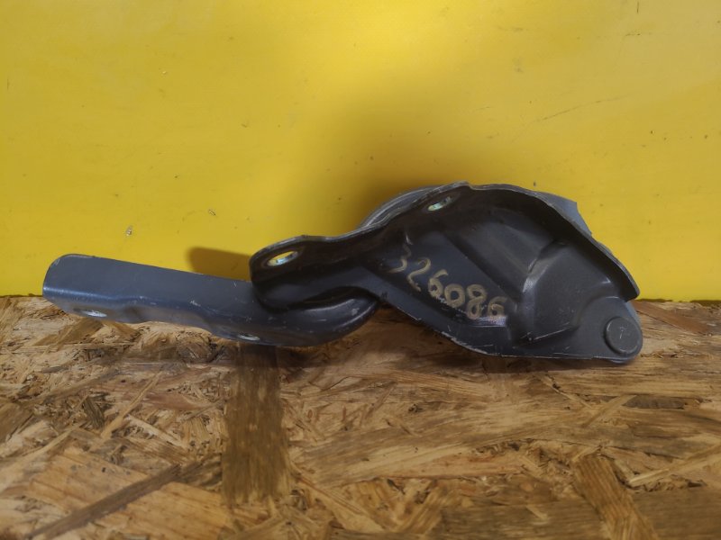 Запчасть петля капота левая HYUNDAI KONA OS 17-23 79110-J9000 Б/У Петля капота левая HYUNDAI KONA OS 17-23 79110-J9000 Б/У