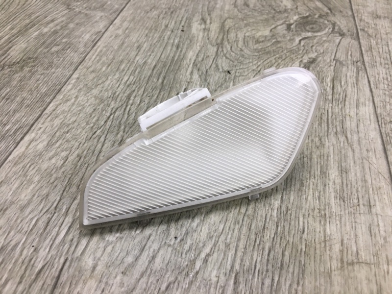 Запчасть повторитель поворота в зеркало правый LEXUS RX350/450 09-15 2009 GGL10L 2GR-FXE 3.5L 87910-48421 Б/У Повторитель поворота в зеркало правый LEXUS RX350/450 09-15 2009 GGL10L 2GR-FXE 3.5L 87910-48421 Б/У