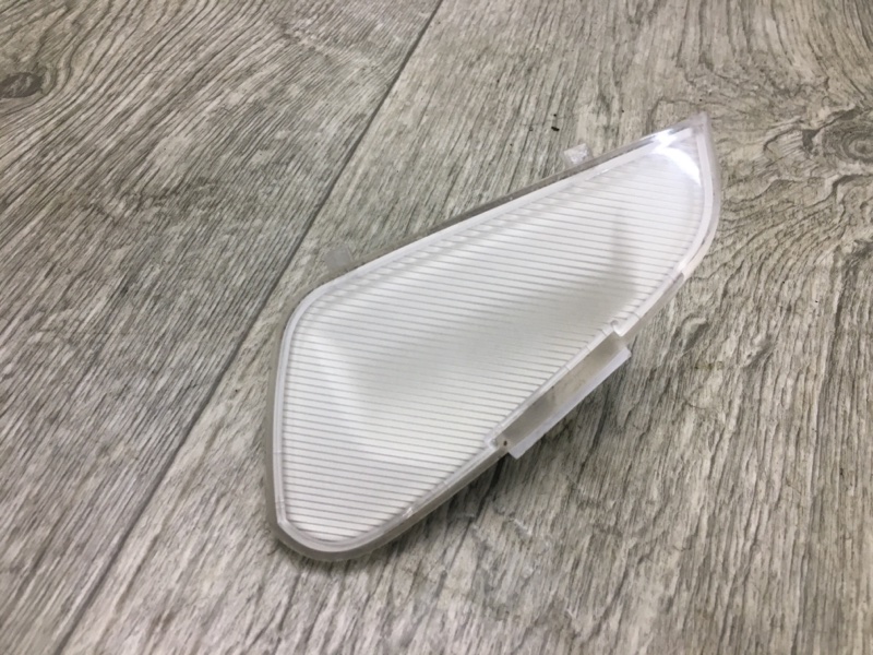 Повторитель поворота в зеркало правый RX350/450 09-15 2009 GGL10L 2GR-FXE 3.5L Повторитель поворота в зеркало правый RX350/450 09-15 2009 GGL10L 2GR-FXE 3.5L