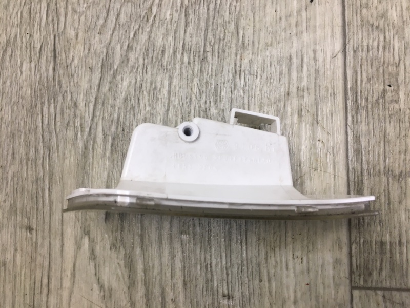 Повторитель поворота в зеркало правый RX350/450 09-15 2009 GGL10L 2GR-FXE 3.5L Повторитель поворота в зеркало правый RX350/450 09-15 2009 GGL10L 2GR-FXE 3.5L