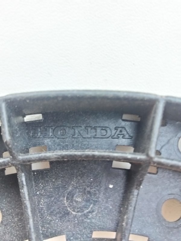 Кронштейн заднего бампера правый CRV 06-12