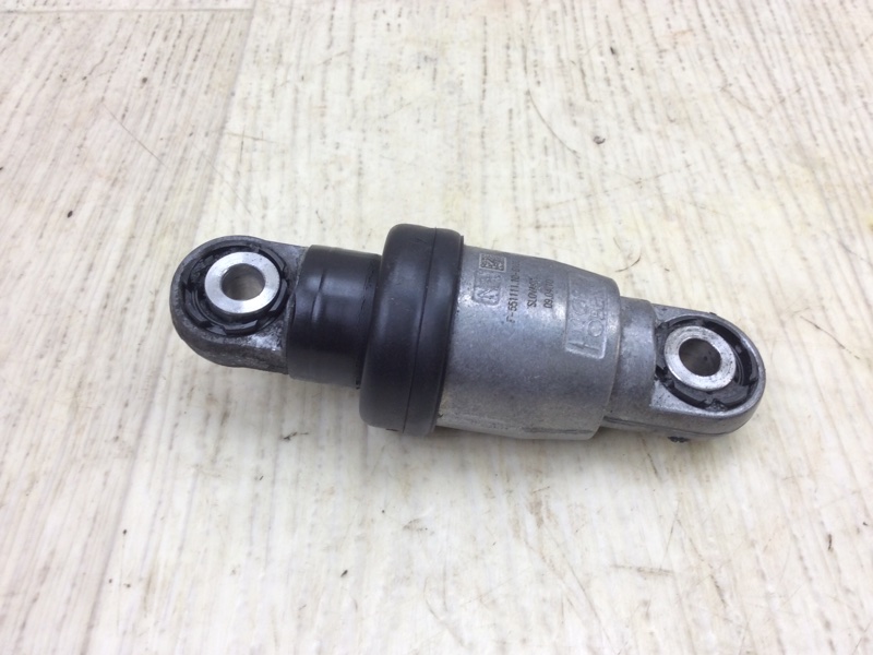 Натяжитель ремня генератора CAYENNE 10-18 2011 4.8L Натяжитель ремня генератора CAYENNE 10-18 2011 4.8L