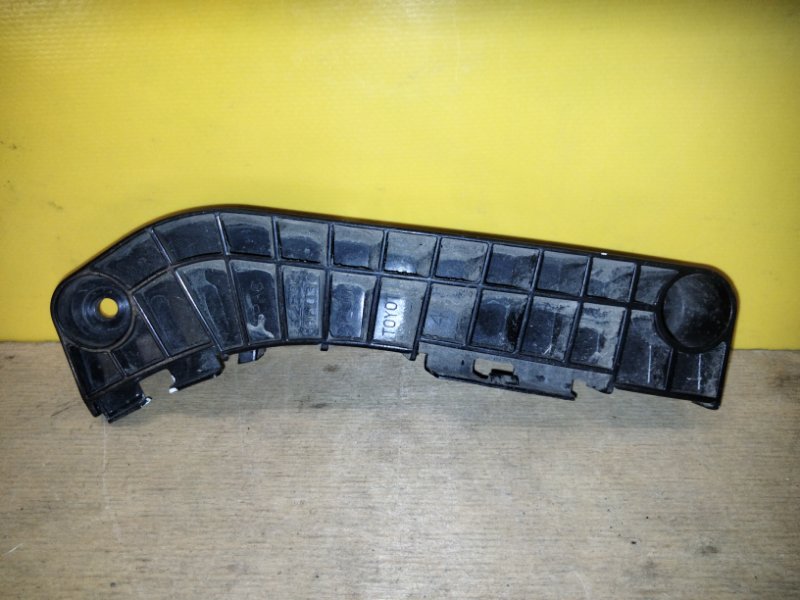 Кронштейн переднего бампера правый TOYOTA CAMRY 40 06-11 5253506030 Б/У