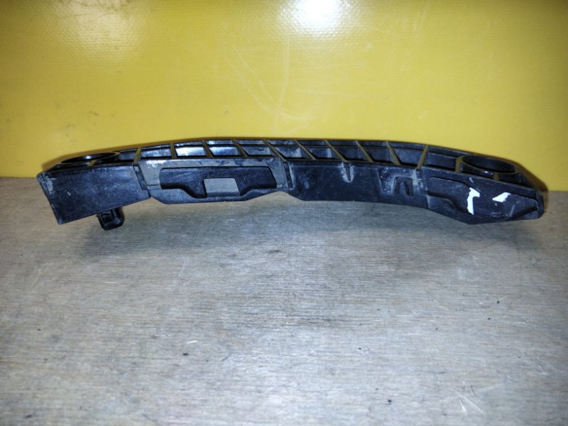 Кронштейн переднего бампера левый CAMRY 40 06-11