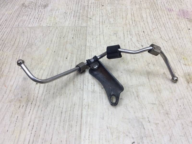 Трубка ТНВД CAYENNE 10-18 2011 4.8L