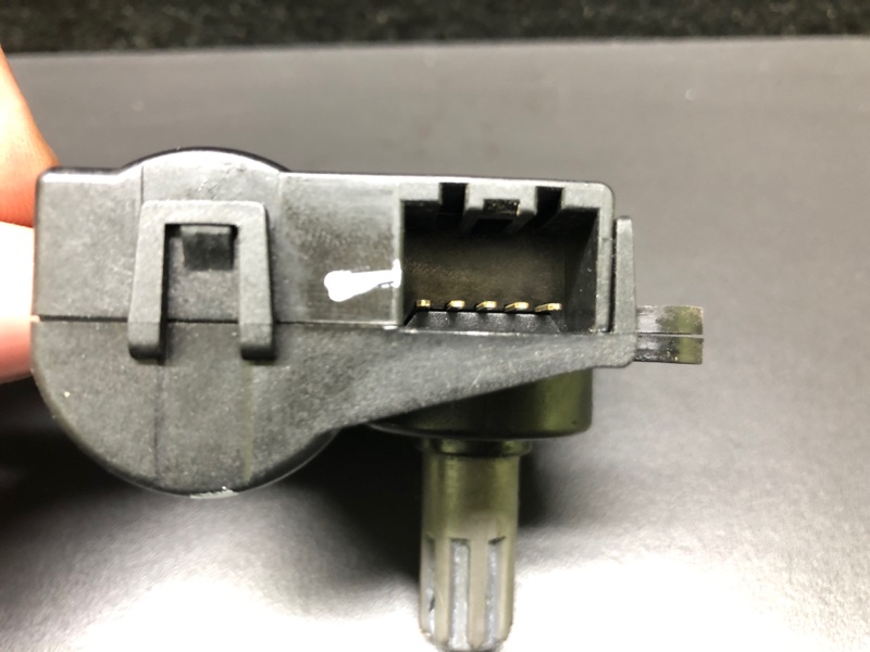 Моторчик заслонки печки HYUNDAI ELANTRA AD 16- AD 2.0 G4NH