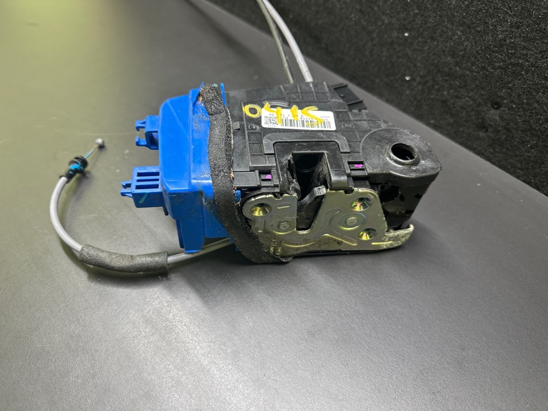 Замок двери передний левый ELANTRA AD 16- 2017 AD 2.0 G4NH