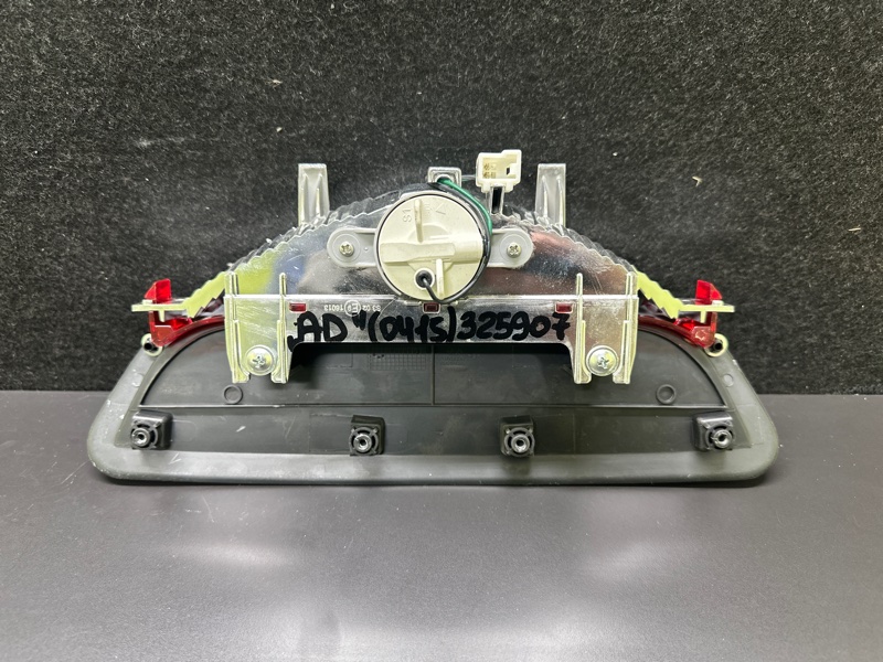 Стоп-сигнал HYUNDAI ELANTRA AD 16- AD 2.0 G4NH