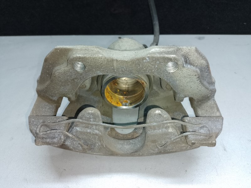 Суппорт тормозной передний правый FOCUS 10-18 2018 2.0 C20HDEX