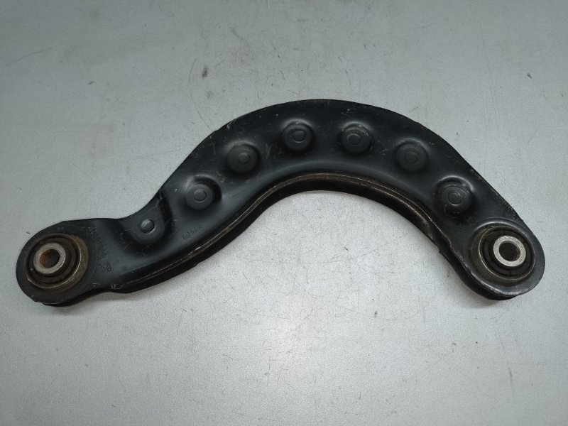 Рычаг задней подвески поперечный верхний FORD FOCUS 10-18 2018 2.0 C20HDEX AV6Z-5500-B Б/У