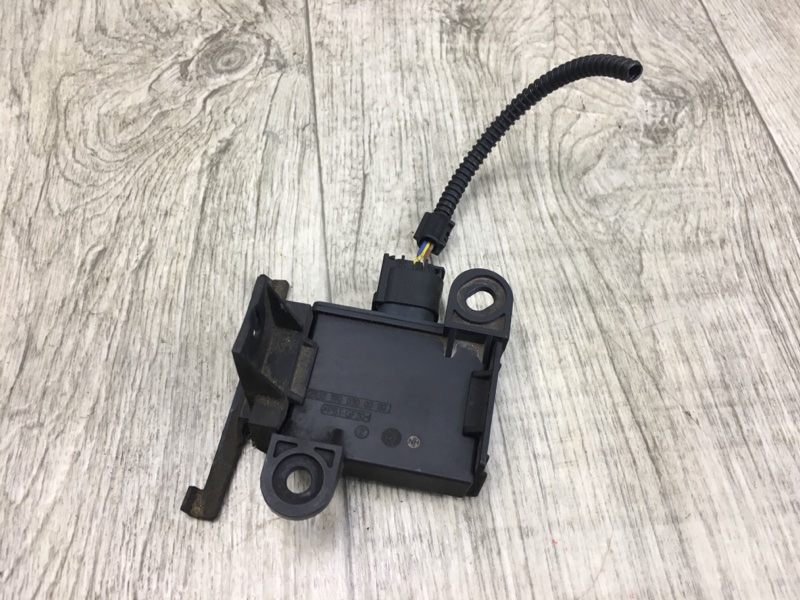 Блок управления дав.в шинах CAYENNE 10-18 2011 4.8L Блок управления дав.в шинах CAYENNE 10-18 2011 4.8L