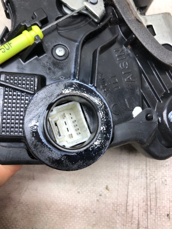 Замок двери передний левый CAMRY 40 06-11 2007 3.5 2GR-FE