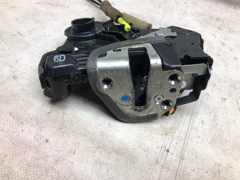 Замок двери передний левый CAMRY 40 06-11 2007 3.5 2GR-FE