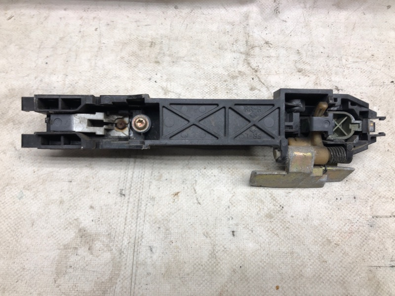 Ручка двери наружная задняя правая M35/M45 04-10 Ручка двери наружная задняя правая M35/M45 04-10