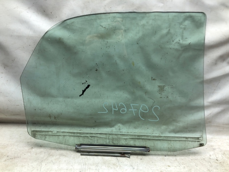 Стекло двери заднее левое SUZUKI SX4 06-13 2.0 J20A