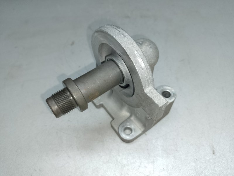 Запчасть кронштейн масляного фильтра HYUNDAI SONATA YF 10-14 21121-2G000 Б/У Кронштейн масляного фильтра HYUNDAI SONATA YF 10-14 21121-2G000 Б/У