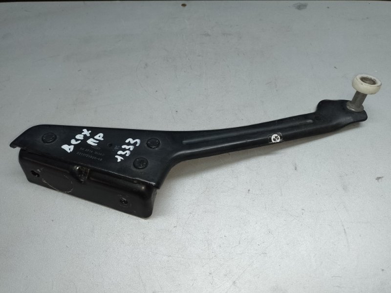 Ролик сдвижной двери верхний правый FORD TRANSIT CONNECT 13-24 2019 2.0 C20HDEX DT1Z-1525028-A Б/У