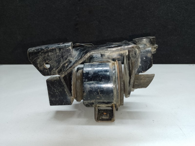 Подушка двигателя левая 6 GG 02-07 Подушка двигателя левая 6 GG 02-07