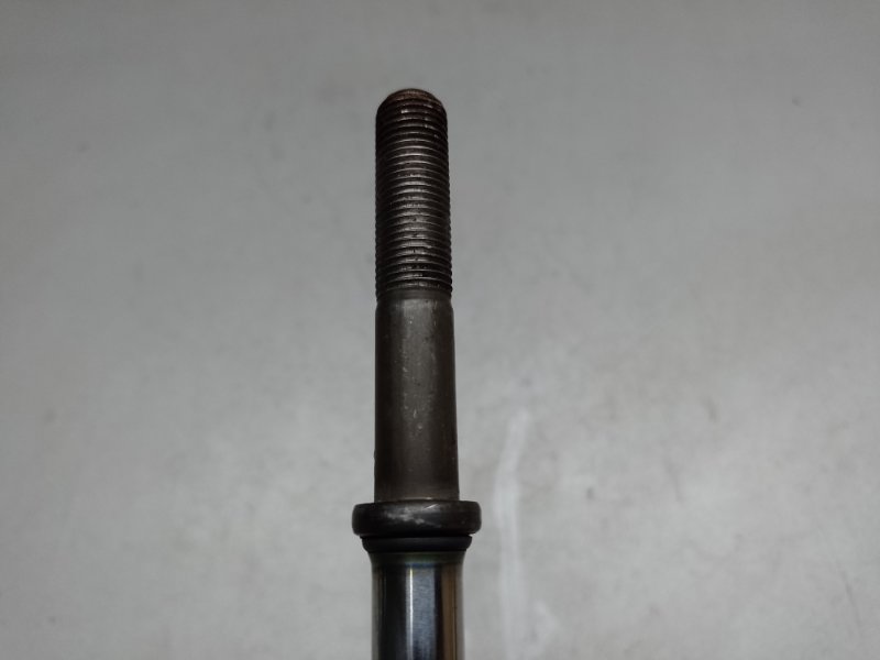 Амортизатор задний TOYOTA PRIUS - 30 09-17 1.8 2ZRFXE Амортизатор задний TOYOTA PRIUS - 30 09-17 1.8 2ZRFXE