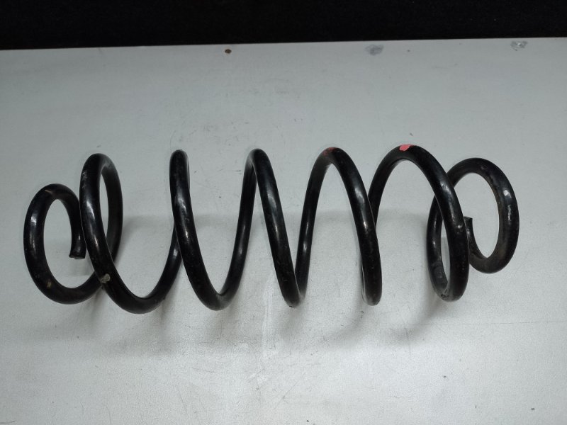 Пружина задней подвески PRIUS - 30 09-17 2013 1.8 2ZRFXE