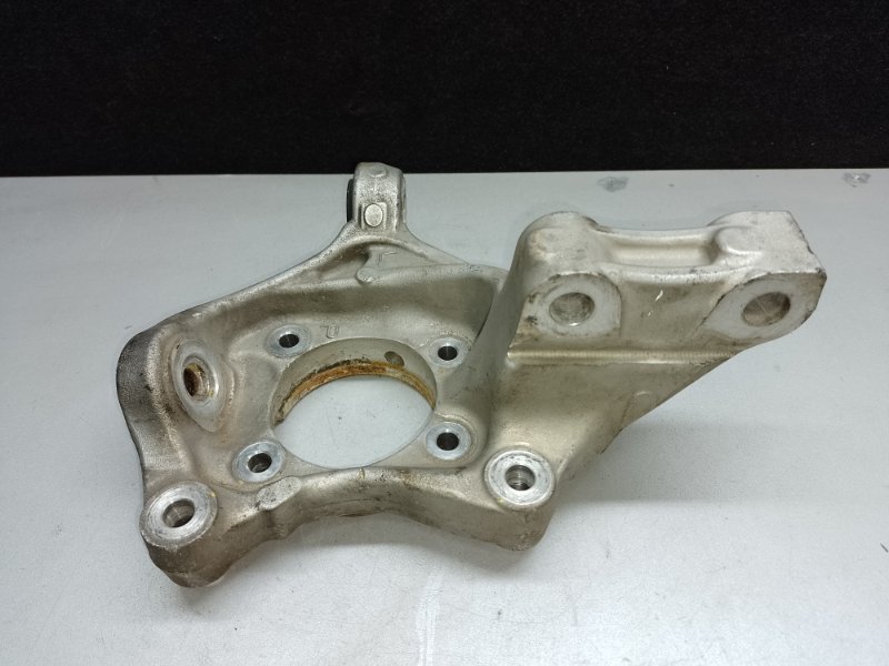 Кулак поворотный передний левый TOYOTA PRIUS - 30 09-17 2013 1.8 2ZRFXE 43202-47030 Б/У