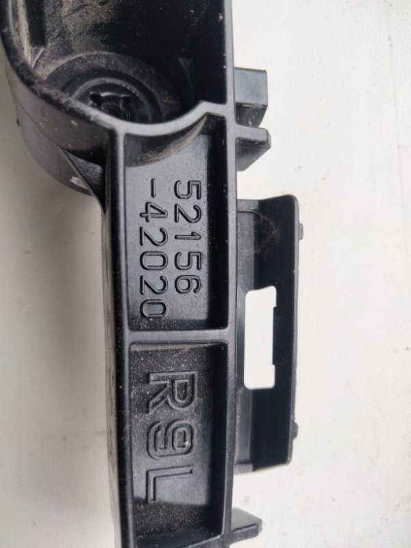 Кронштейн заднего бампера левый RAV4 13-19