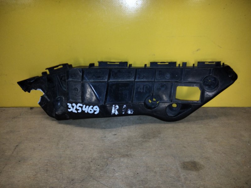 Кронштейн переднего бампера правый TOYOTA RAV4 13-19 5253542070 Б/У