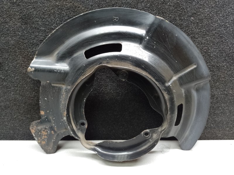 Защита тормозного диска передняя правая HYUNDAI ELANTRA AD 16- 2017 AD 2.0 G4NH 51756-F2000 Б/У