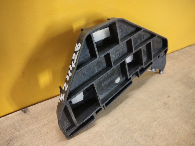 Кронштейн переднего бампера левый HONDA CRV 02-06