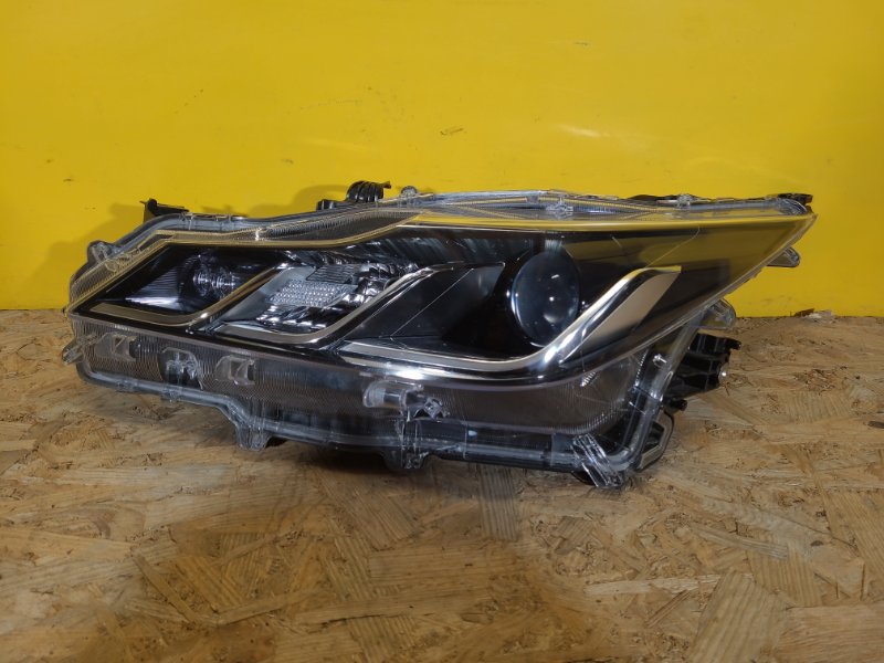 Запчасть фара левая TOYOTA COROLLA 18- 8115002T31 Б/У Фара левая TOYOTA COROLLA 18- 8115002T31 Б/У