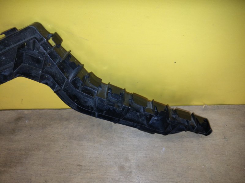 Кронштейн заднего бампера левый CRV (RM) 11-18