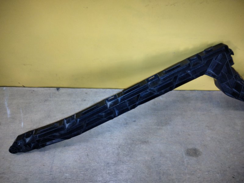 Кронштейн заднего бампера левый CRV (RM) 11-18