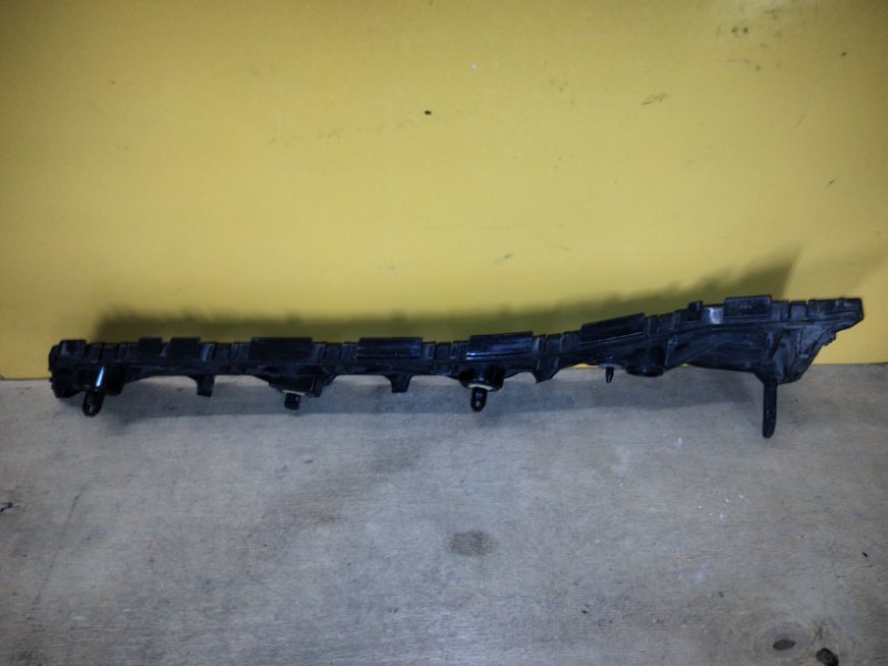 Кронштейн заднего бампера левый 6 GJ 12-