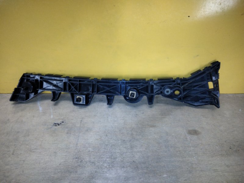 Кронштейн заднего бампера левый 6 GJ 12-