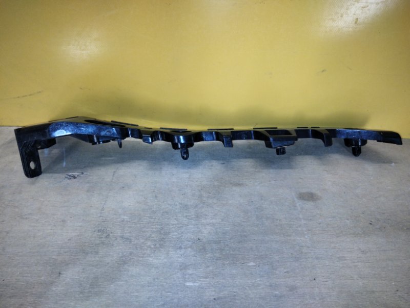 Кронштейн заднего бампера левый 6 GJ 12-