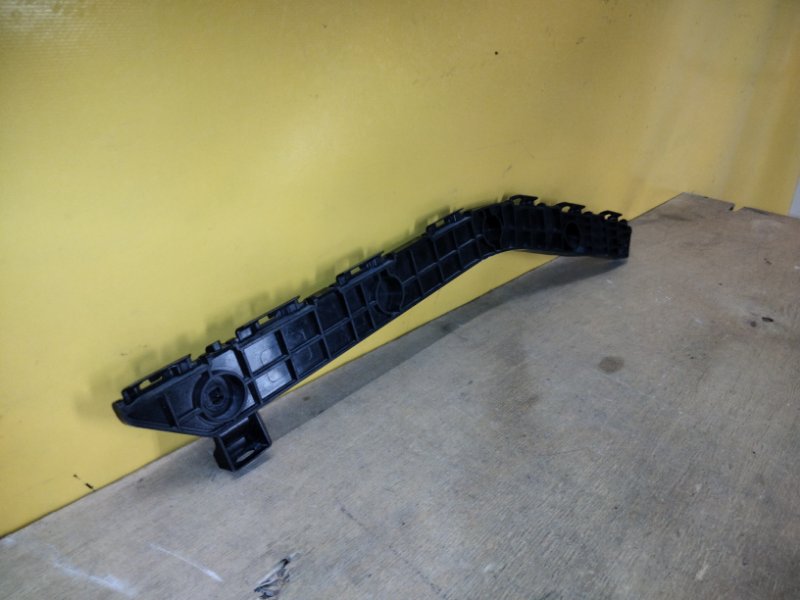 Кронштейн заднего бампера задний правый SIENNA 11-16