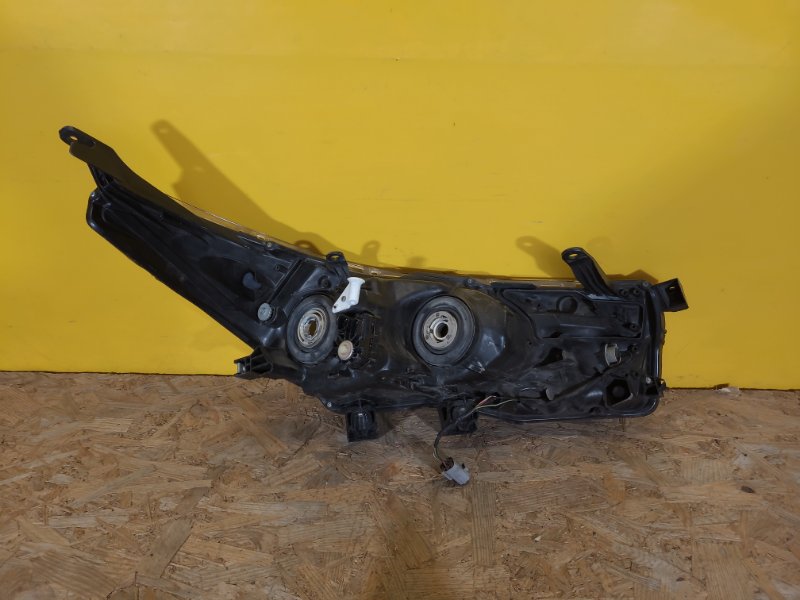 Фара левая COROLLA 12-19 E180 Фара левая COROLLA 12-19 E180
