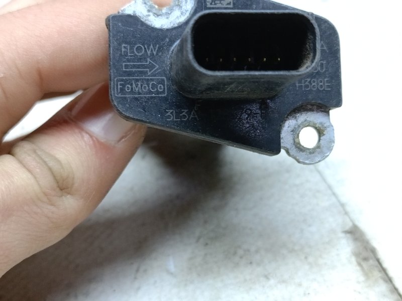 Расходомер воздуха MAZDA CX-9 06-16