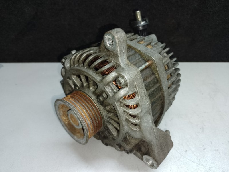 Генератор SUBARU IMPREZA 11-17 2012 GP FB20 23700AA720 Б/У