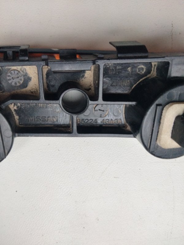 Кронштейн заднего бампера правый Q50 15-20