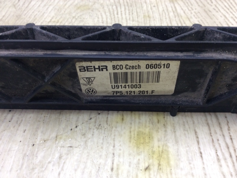 Рамка радиатора PORSCHE CAYENNE 10-18 4.8L Рамка радиатора PORSCHE CAYENNE 10-18 4.8L