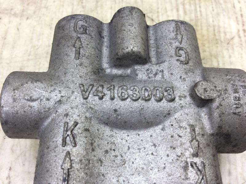 Термостат PORSCHE CAYENNE 10-18 4.8L Термостат PORSCHE CAYENNE 10-18 4.8L