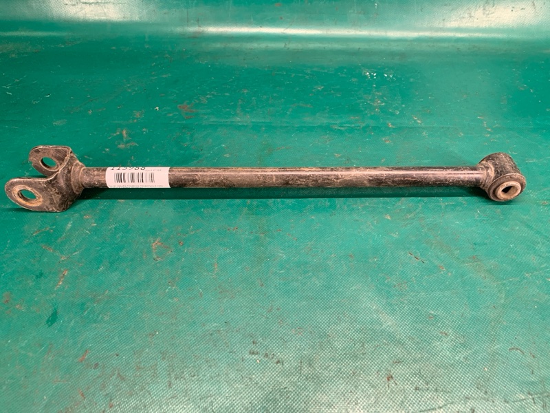 Рычаг задней подвески продольный правый TOYOTA CAMRY 40 06-11 Б/У