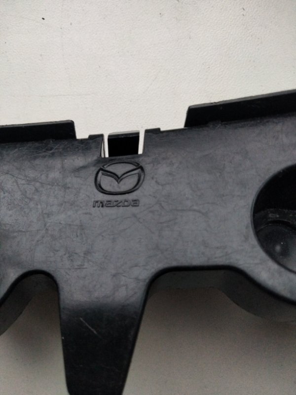 Кронштейн заднего бампера правый 6 GJ 12-