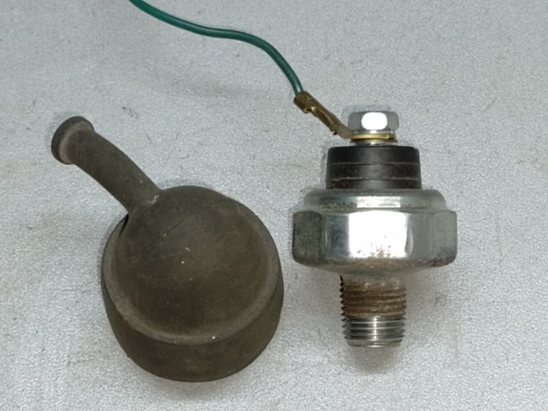 Датчик давления масла ДВС SUBARU IMPREZA 11-17 2012 GP FB20 25240KA050 Б/У