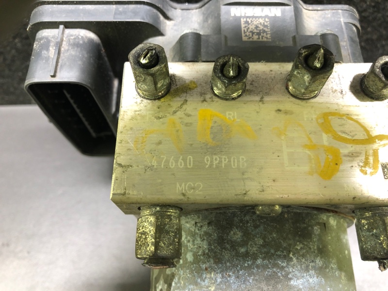 Блок ABS QX60/JX35 12-20 2019 3.5 VQ35DD