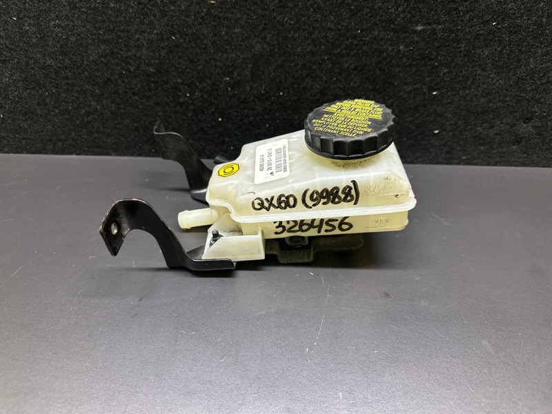 Бачок главного тормозного цилиндра INFINITI QX60/JX35 12-20 2019 3.5 VQ35DD 46091-3JA1B Б/У